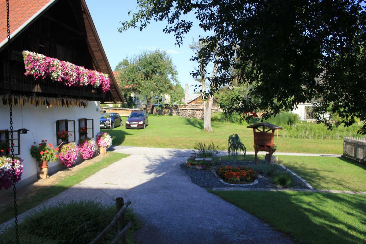 Kusternighof Hotel Velden am Wörthersee Exterior photo